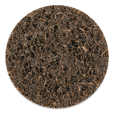 Coarse non-woven abrasive disc for metal surface preparation