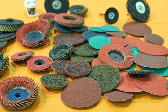 2 Inch Roloc Quick Change Discs Surface Conditioning Sanding Disc with Roloc Disc Pad Holder, Roll Lock Sanding Discs for Die Grinder Surface Rust Paint Removal Set