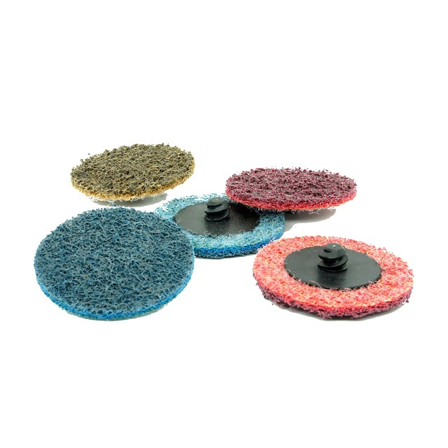 maroon medium surface conditioning disc for metal finishing