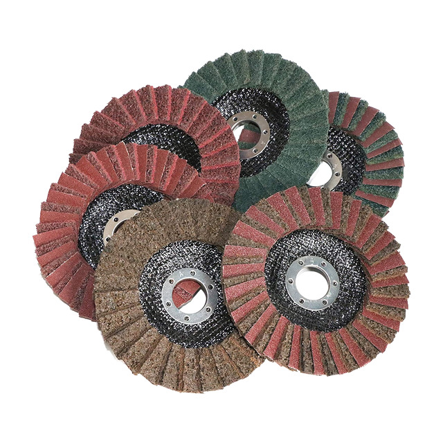 Coarse surface conditioning flap disc for rust and oxidation removal