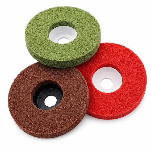 Non-Woven Flap Disc with Plastic Backing | Surface Conditioning Disc