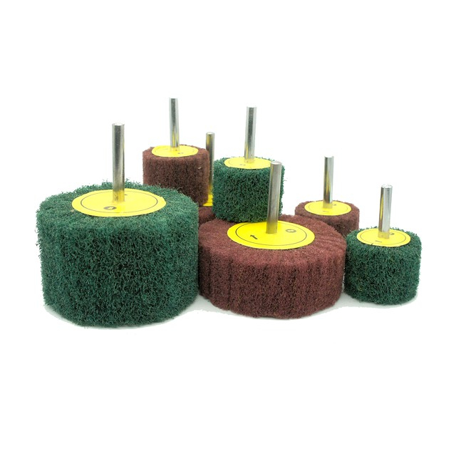 shaft mounted non woven flap wheel for stainless steel finishing